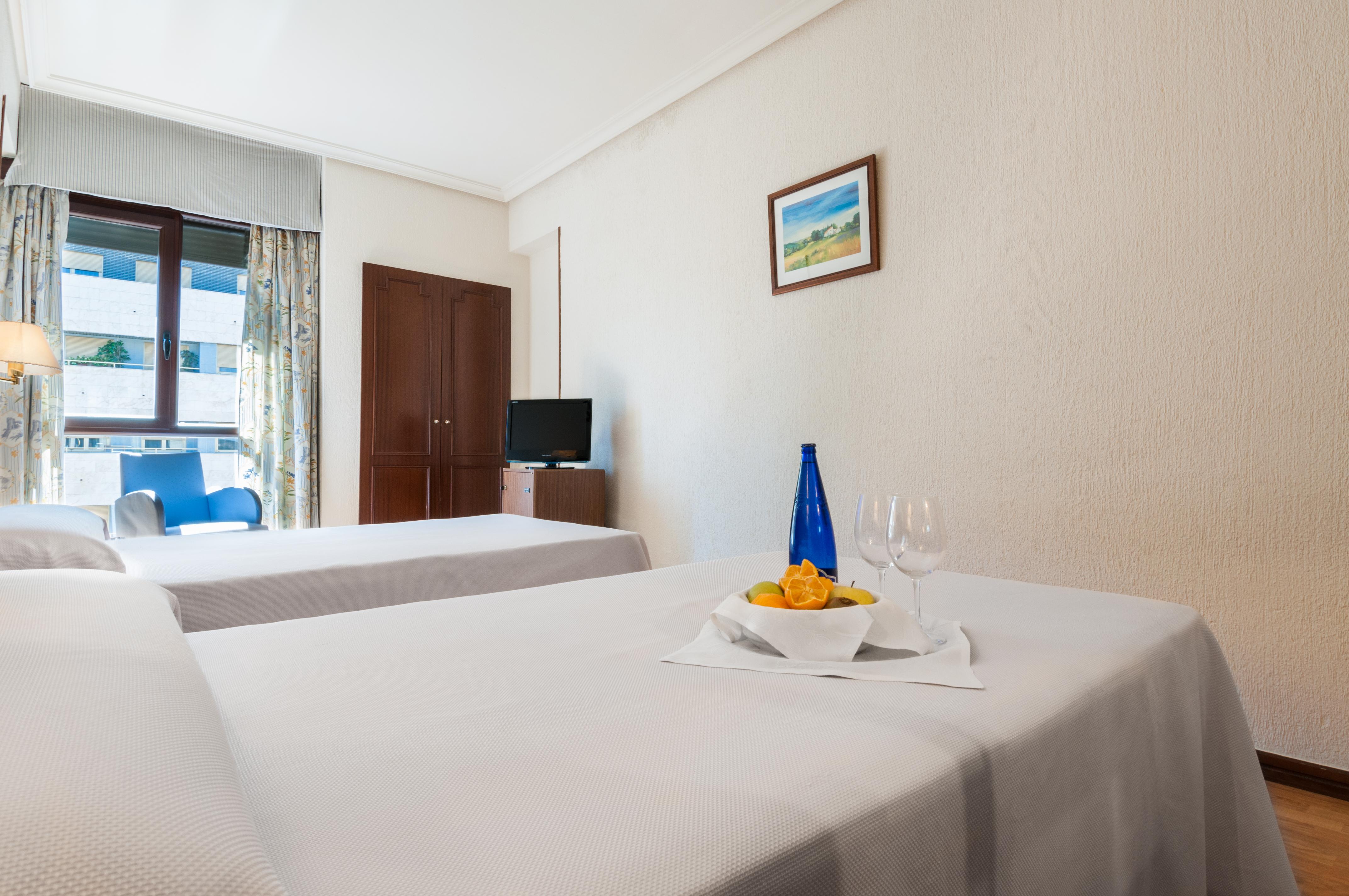 Hotel Alcantara Caces エクステリア 写真