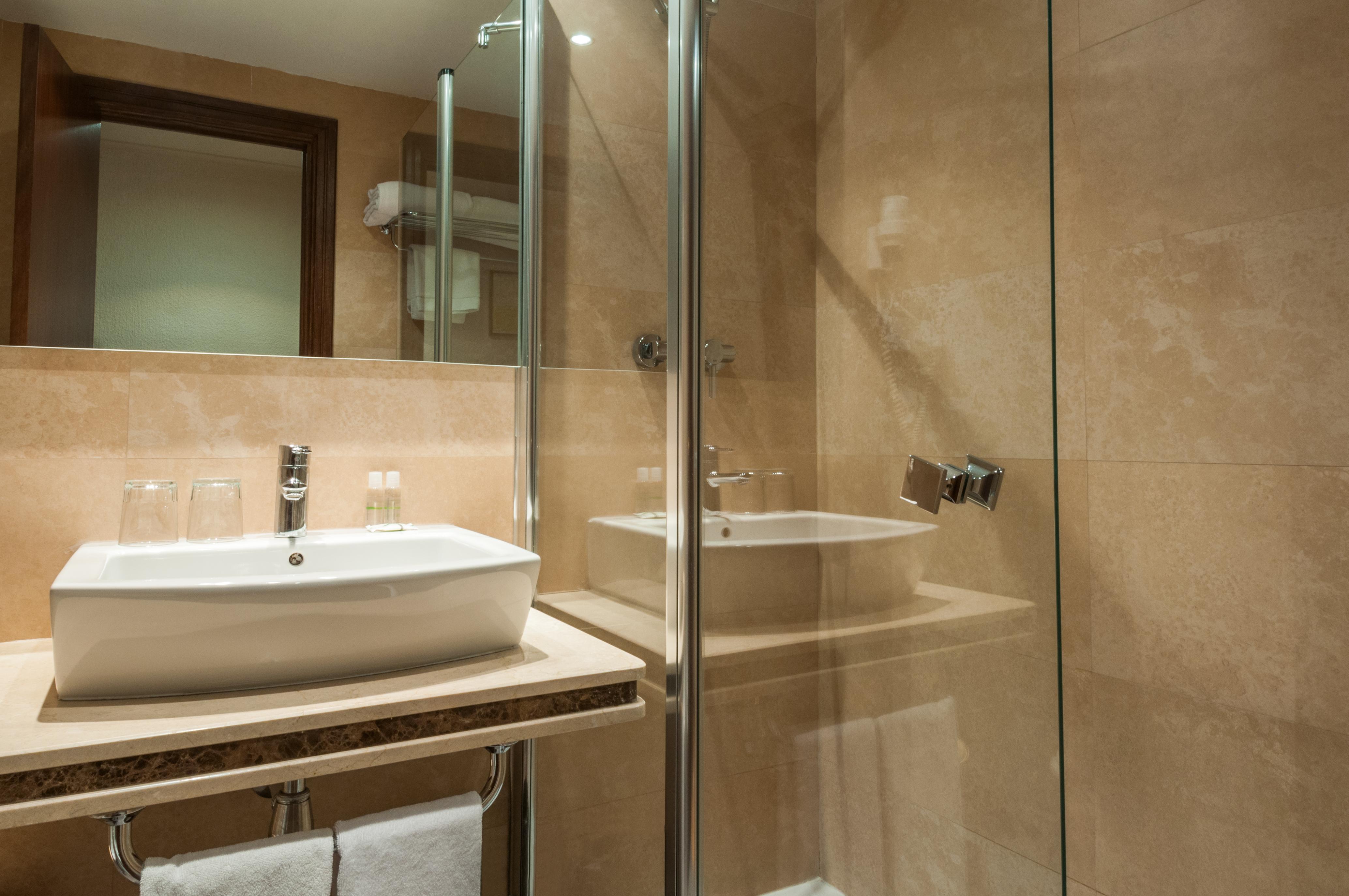 Hotel Alcantara Caces エクステリア 写真